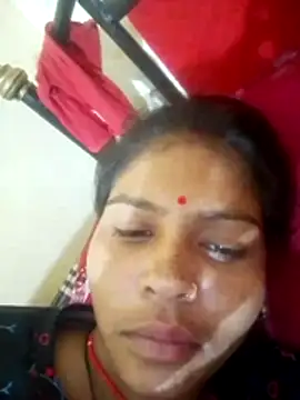 Snapshot of Sort_xr12 chatting on 11/01/25, 10:56 Sort xr12 online show from 11/01/25, 10:56