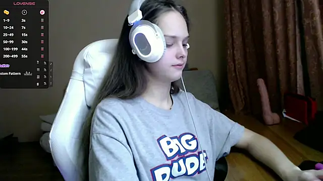 SharybbFace online show from 10/26/25, 03:18