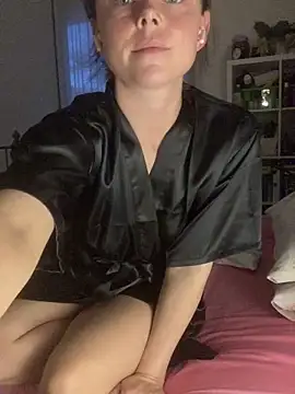 Snapshot of Mia_Winters chatting on 10/22/25, 05:45 Mia Winters online show from 10/22/25, 05:45