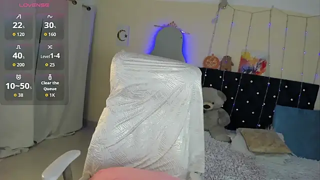 Snapshot of MalakChauriye chatting on 11/20/25, 07:46 MalakChauriye online show from 11/20/25, 07:46