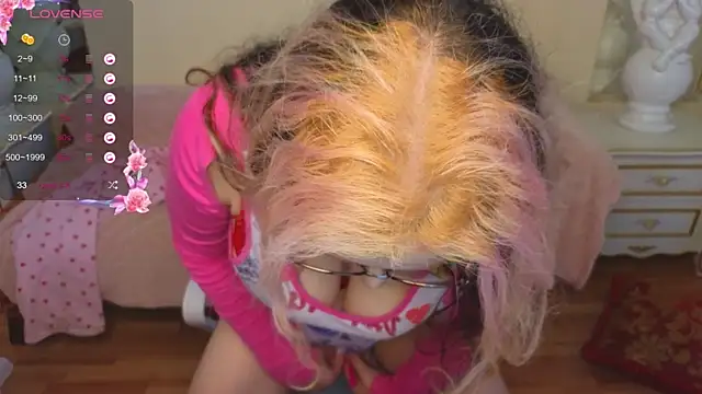 JuicyLullu online show from 09/21/25, 11:45