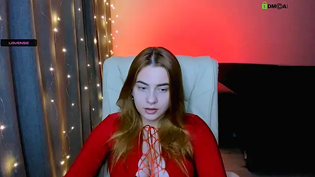 Snapshot of red__dizzy chatting on 11/14/25, 10:07 red dizzy online show from 11/14/25, 10:07