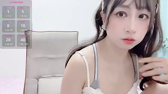 Snapshot of RIjiejie2 chatting on 10/22/25, 02:28 RIjiejie2 online show from 10/22/25, 02:28