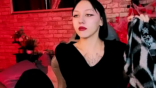 Snapshot of AdeliceLenoir chatting on 10/21/25, 06:47 AdeliceLenoir online show from 10/21/25, 06:47