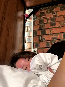 LAURA LLL online show from 09/16/25, 04:46
