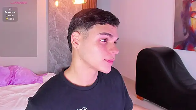 james jonnes online show from 09/19/25, 07:36