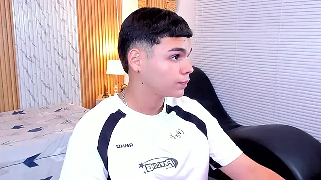 james jonnes online show from 10/07/25, 07:44