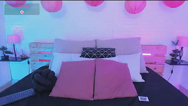 Snapshot of Jensen_hill chatting on 09/20/25, 11:33 Jensen hill online show from 09/20/25, 11:33