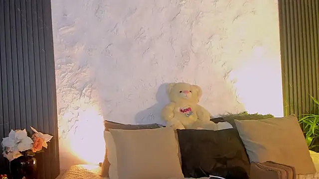 Snapshot of joselin_rouse chatting on 10/21/25, 12:06 joselin rouse online show from 10/21/25, 12:06