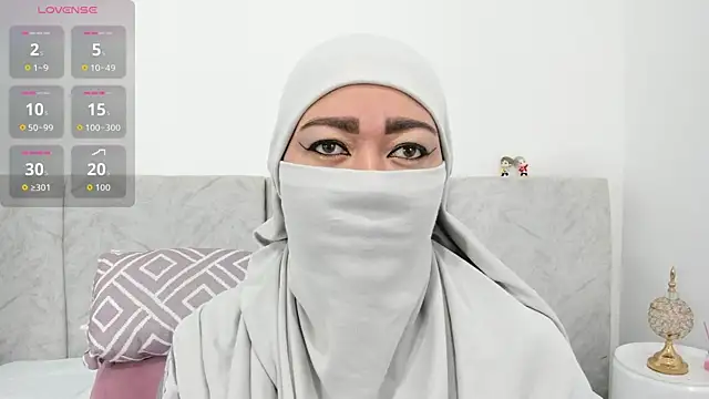 Snapshot of Jadiya_ chatting on 10/09/25, 12:03 Jadiya online show from 10/09/25, 12:03