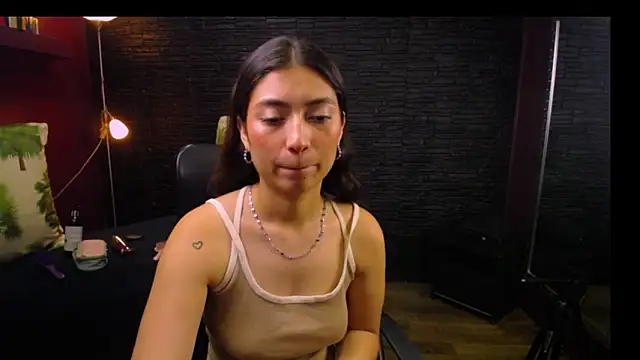 Lizzie Collin online show from 09/29/25, 01:38