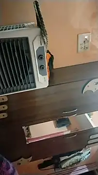 Snapshot of monarani5986 chatting on 12/04/25, 04:27 monarani5986 online show from 12/04/25, 04:27