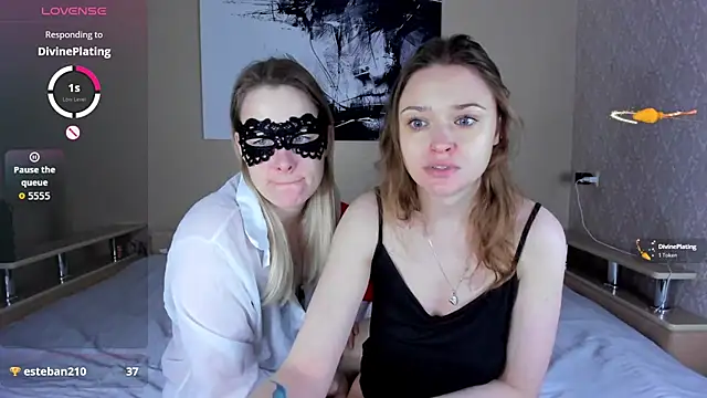 Linda Bryant-Eva online show from 11/23/25, 02:44