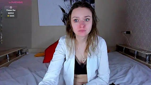 Linda Bryant-Eva online show from 11/30/25, 10:08