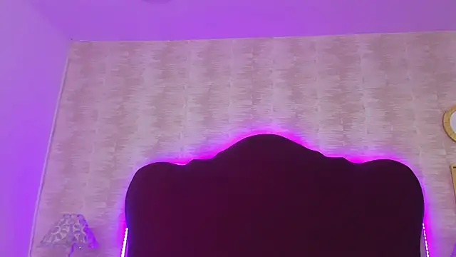 Snapshot of LaylaaDoll chatting on 10/09/25, 05:44 LaylaaDoll online show from 10/09/25, 05:44