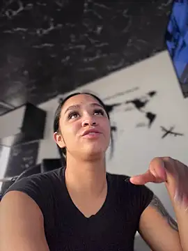 Isabella-Teen online show from 06/10/26, 01:10