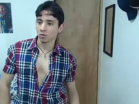 Snapshot of your_boy_hot chatting on 09/24/25, 01:09 your boy hot online show from 09/24/25, 01:09