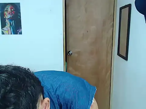 Snapshot of your_boy_hot chatting on 10/22/25, 12:44 your boy hot online show from 10/22/25, 12:44