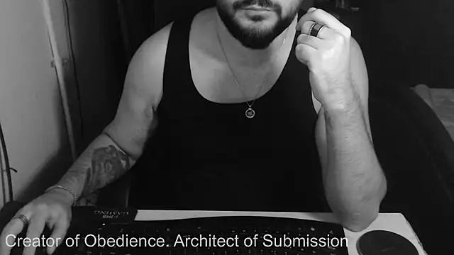 Snapshot of Lord_MasterX chatting on 09/20/25, 08:10 Lord MasterX online show from 09/20/25, 08:10