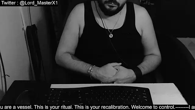 Snapshot of Lord_MasterX chatting on 10/22/25, 06:46 Lord MasterX online show from 10/22/25, 06:46