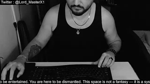 Snapshot of Lord_MasterX chatting on 11/06/25, 04:35 Lord MasterX online show from 11/06/25, 04:35