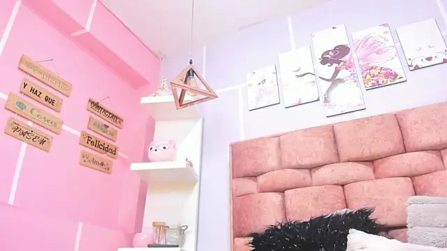 Snapshot of alix_noa chatting on 09/25/25, 07:39 alix noa online show from 09/25/25, 07:39