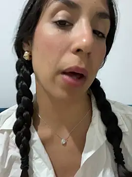 Snapshot of MaddyX__ chatting on 11/27/25, 07:49 MaddyX online show from 11/27/25, 07:49