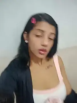 Snapshot of divinabb chatting on 10/25/25, 03:03 divinabb online show from 10/25/25, 03:03