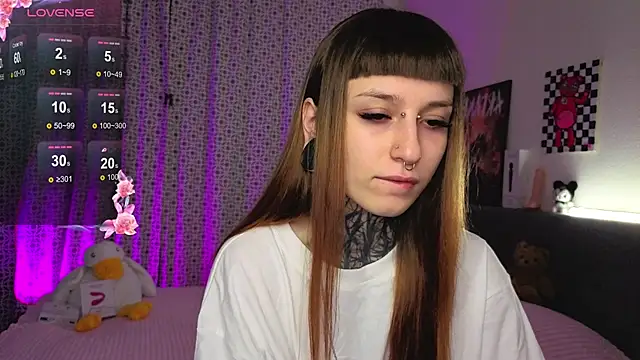 LilithPoison online show from 10/25/25, 06:02