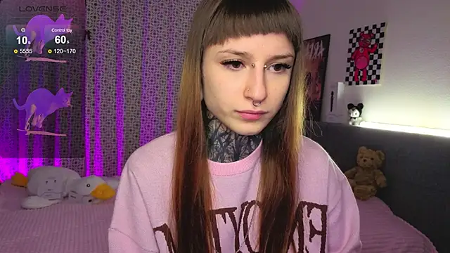 LilithPoison online show from 11/22/25, 06:07