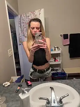 cuminhot69 online show from 10/19/25, 12:39