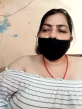 Snapshot of Love-890 chatting on 09/18/25, 03:19 Love-890 online show from 09/18/25, 03:19