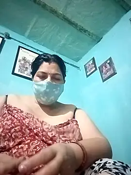 Snapshot of Love-890 chatting on 10/03/25, 08:44 Love-890 online show from 10/03/25, 08:44