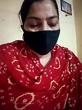 Snapshot of Love-890 chatting on 10/06/25, 07:00 Love-890 online show from 10/06/25, 07:00