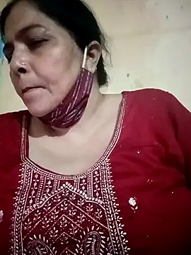 Snapshot of Love-890 chatting on 10/08/25, 05:10 Love-890 online show from 10/08/25, 05:10