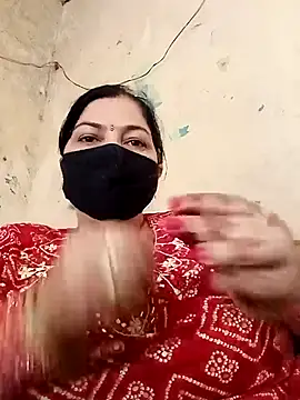 Snapshot of Love-890 chatting on 10/11/25, 04:01 Love-890 online show from 10/11/25, 04:01