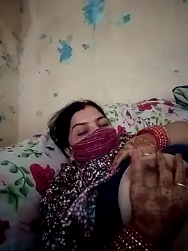 Snapshot of Love-890 chatting on 10/12/25, 10:14 Love-890 online show from 10/12/25, 10:14