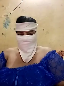 Snapshot of Love-890 chatting on 10/20/25, 03:34 Love-890 online show from 10/20/25, 03:34