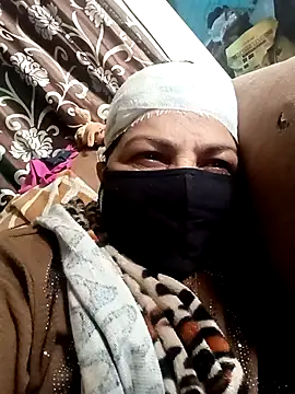 Love-890 online show from 12/16/25, 04:06