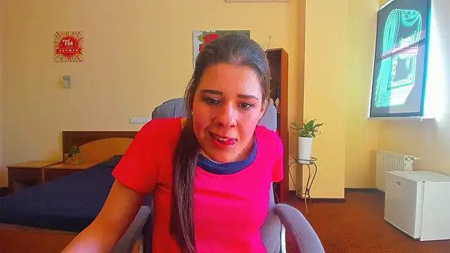 Joannia online show from 09/28/25, 08:31