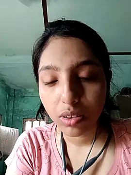 Snapshot of Hot-Bipasha chatting on 09/16/25, 07:09 Hot-Bipasha online show from 09/16/25, 07:09