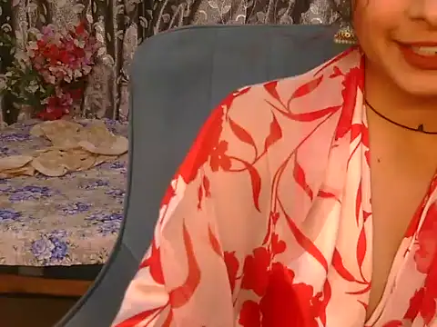 Snapshot of alaviya-19 chatting on 10/13/25, 04:45 alaviya-19 online show from 10/13/25, 04:45