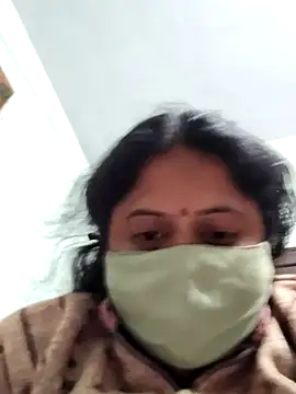 Snapshot of Mmm143 chatting on 01/15/26, 03:38 Mmm143 online show from 01/15/26, 03:38