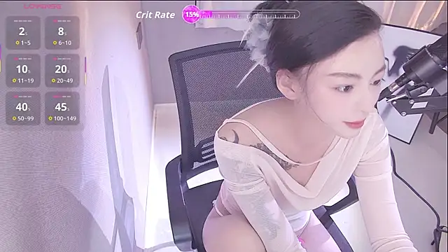 Snapshot of lulu5211 chatting on 10/06/25, 03:20 lulu5211 online show from 10/06/25, 03:20