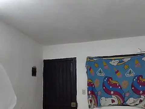 Snapshot of Alex_man23 chatting on 10/01/25, 04:18 Alex man23 online show from 10/01/25, 04:18