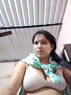 Snapshot of aliya-jaan71 chatting on 10/12/25, 09:36 aliya-jaan71 online show from 10/12/25, 09:36