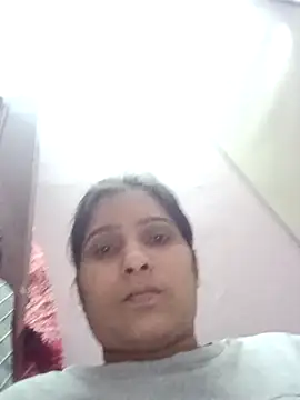 Snapshot of aliya-jaan71 chatting on 10/23/25, 05:12 aliya-jaan71 online show from 10/23/25, 05:12