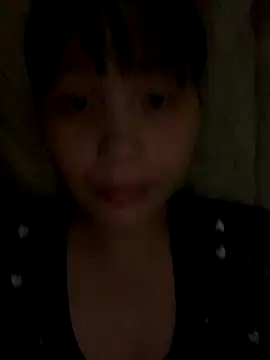 Snapshot of huong-18 chatting on 10/15/25, 01:00 huong-18 online show from 10/15/25, 01:00