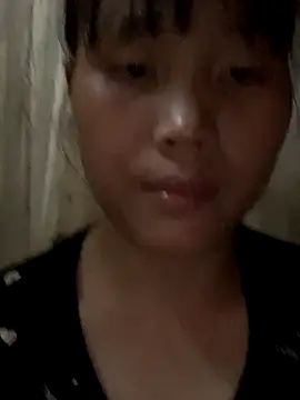 Snapshot of huong-18 chatting on 10/16/25, 02:01 huong-18 online show from 10/16/25, 02:01