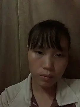 Snapshot of huong-18 chatting on 10/19/25, 08:59 huong-18 online show from 10/19/25, 08:59
